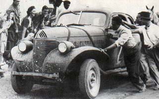 In the Chevrolet in the Vuelta de Pringles of 1948