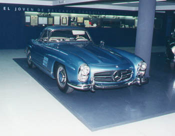 Mercedes deportivo basado en el 300 SLR