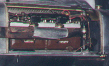 Vista del motor del 6 cilindros en linea